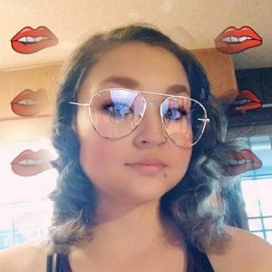 Meet your Posher, Cassie